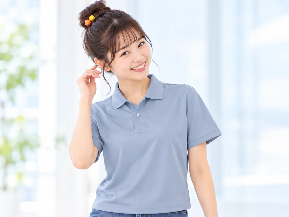 看板娘が着用するドライポロシャツ